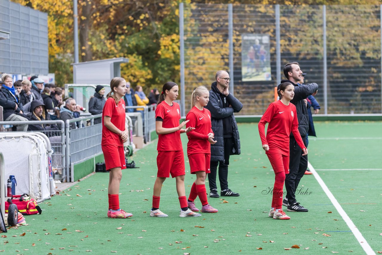 Bild 200 - wCJ VfL Pinneberg - Eimsbuettler TV : Ergebnis: 0:3